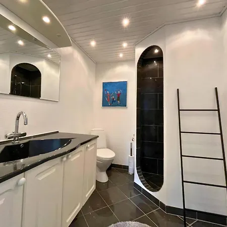 Elegant With Views Of Protected Landscape 블록쿠스